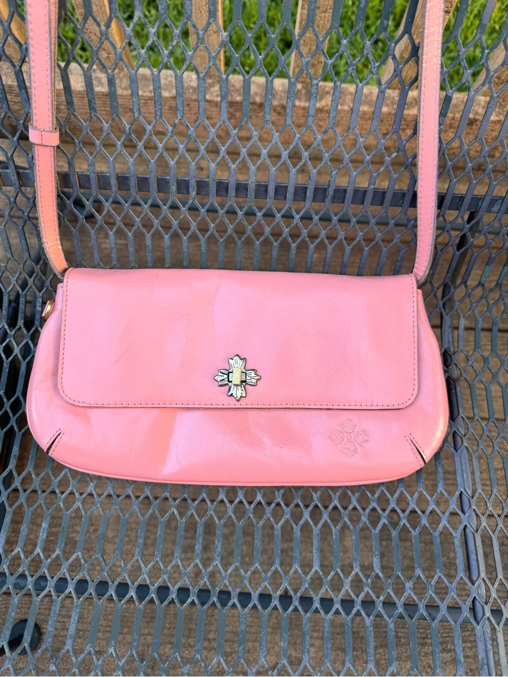 Patricia Nash Pink Leather Crossbody with Floral Medallion - Picture 2 of 7